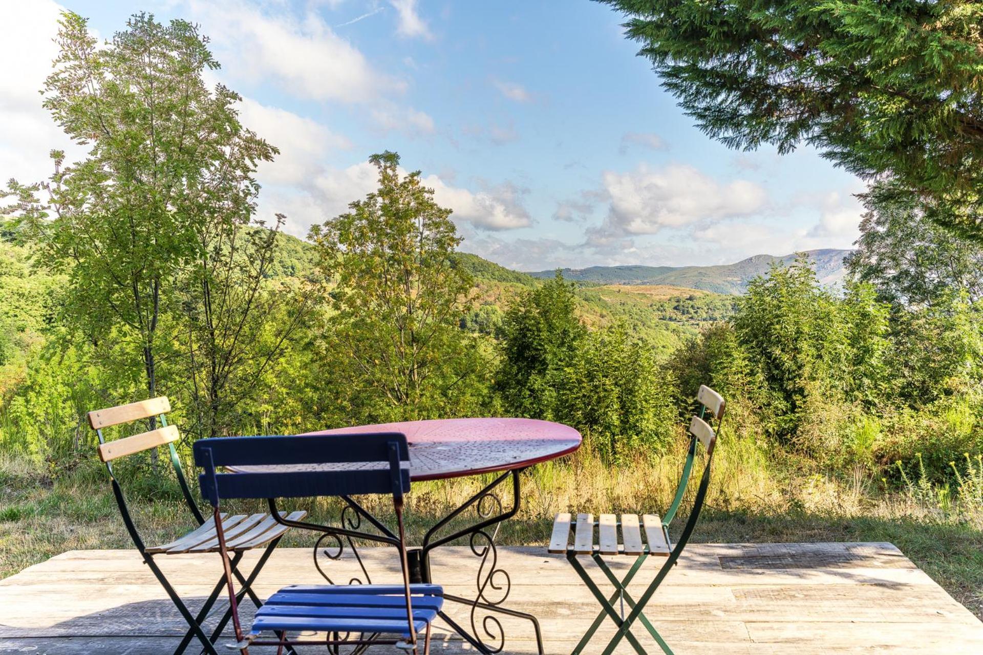 Le Travers Ajoux - Camping Gite Evenement Екстер'єр фото