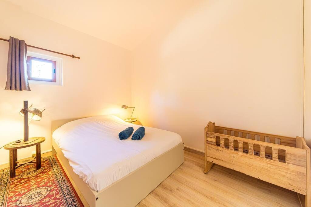 Le Travers Ajoux - Camping Gite Evenement Екстер'єр фото